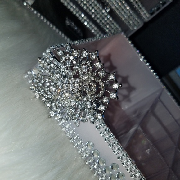 Makeup Storage - Picture 2 of 3